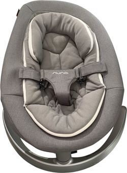 Nuna Leaf Grow Rocking Seat