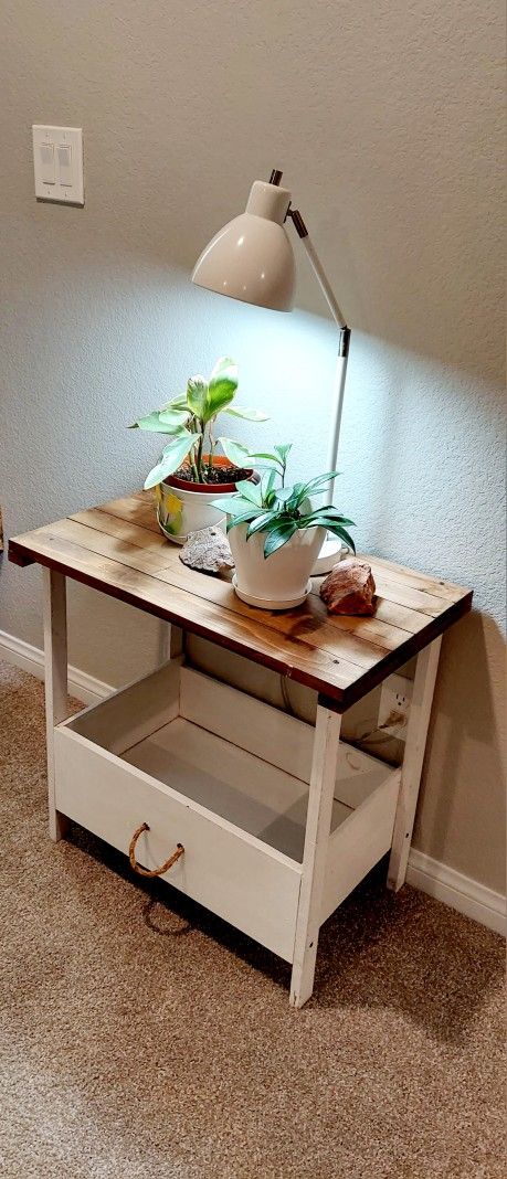 24"H X 20"W X 18"D 🌱Solid Wood Side/End Table :::: Havana Coffee/White