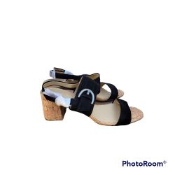New Naturalizer Wedge Sandals Woman Size 8.5