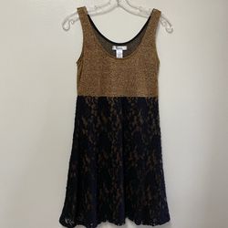 Junior’s PINKY 100% polyester black & gold sleeveless dress… Size small