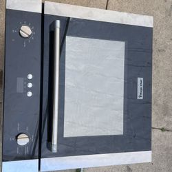24 in. 2.2 cu. ft. Single Electric Wall Oven with Convection and Manual Clean used