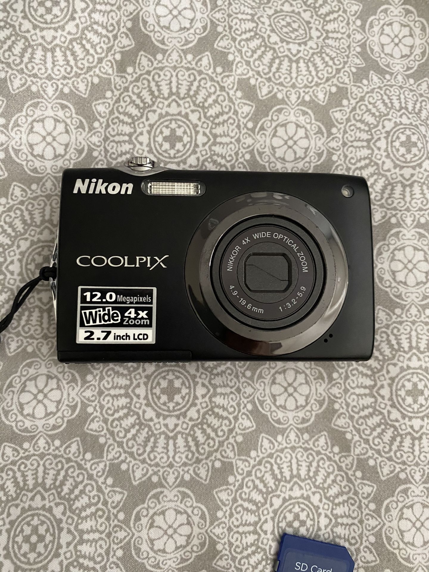 Nikon Coolpix S3000