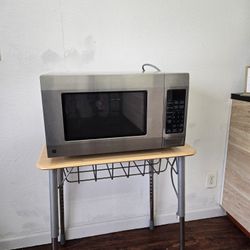 microwave oven 