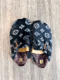 Monogram Faux Fur Slippers size42
