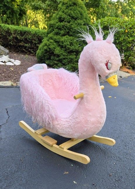 Soft Landing | Joyrides | Sit-in Character Rocker
