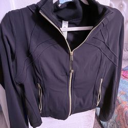 LuluLemon Defined Cropped jacket