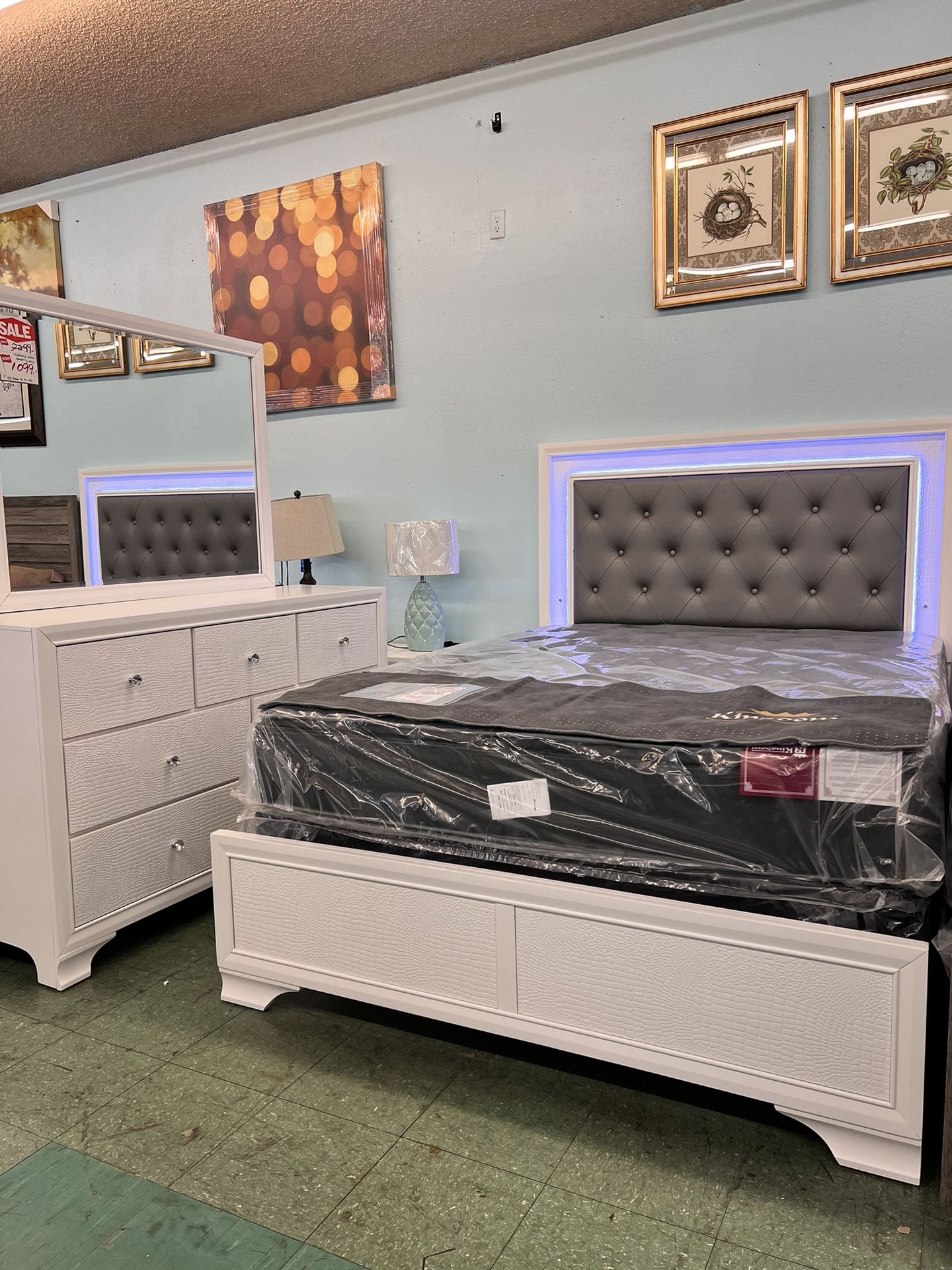 🔥Flash Deal🔥Brand New 6pc LED Light Queen Bedroom Set $1099, Finance Available, Delivery Available