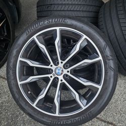 Like New 2019 BMW X4  20" Factory M Wheels And Tires 