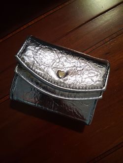 NO BOUNDARIES DOUBLE FLAP SNAP WALLET CARD HOLDER SHINY FOIL HEART