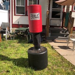 Everlast Big Red Punching Bag Stand Up good Condition 