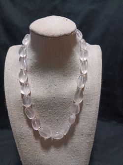 Light Rose quartz necklace