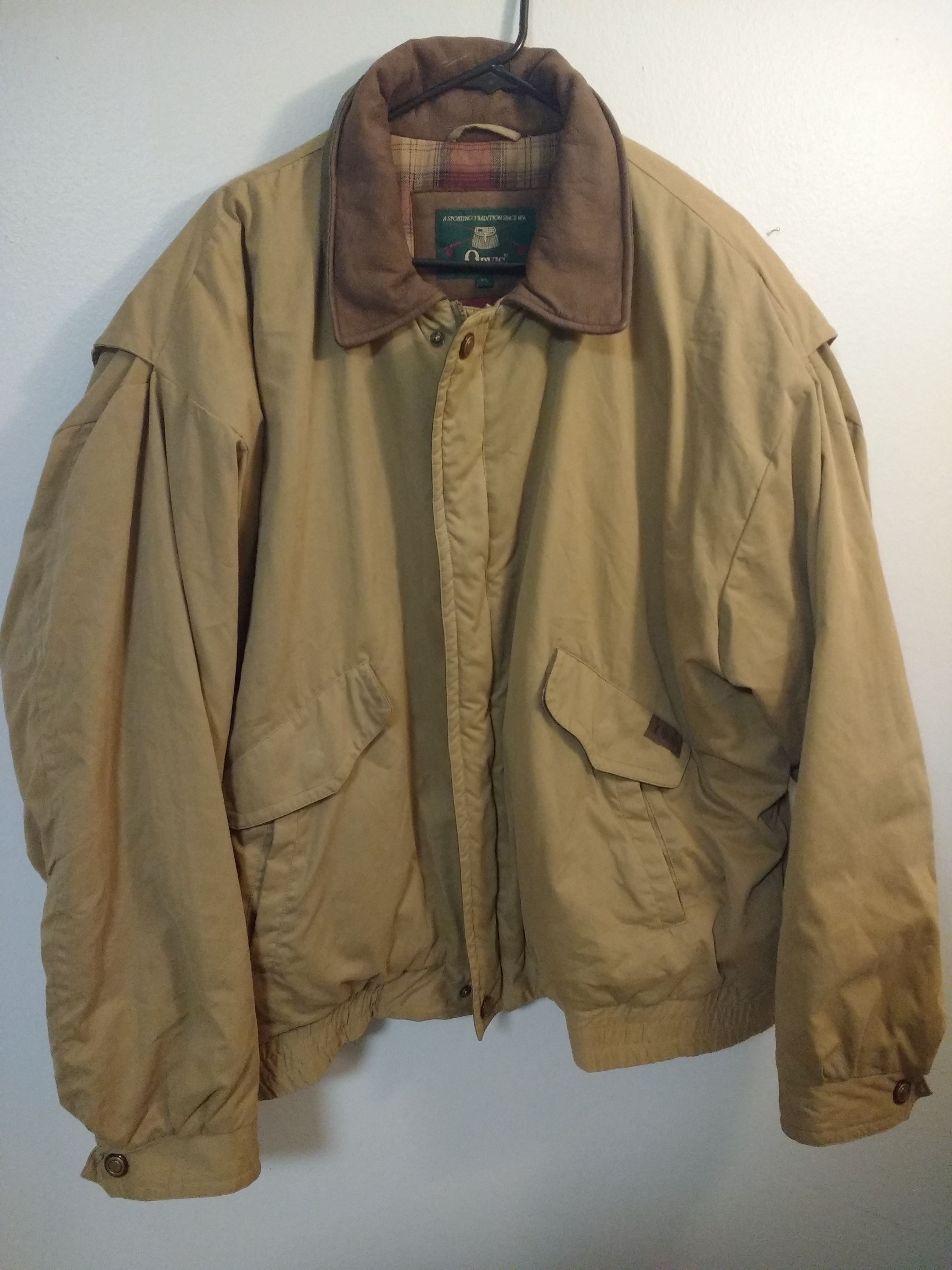 Orvis mens tan outdoors/ hunting jacket size XXL rn 70534