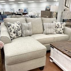 New 92” Sofa Chaise 🔥🔥 SPECIAL 