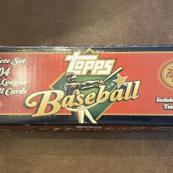 2004 TOPPS BASEBALL COMPLETE COLLECTION (OPENED NOT TOUCHED)HOBBY RED SET  1-732