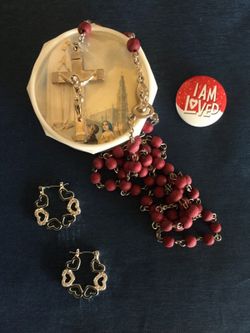 Beautiful Rose scented Rosary & Sterling Silver earrings / Hearst earring 💖🌹💕