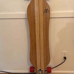Magneto Longboard.almost New