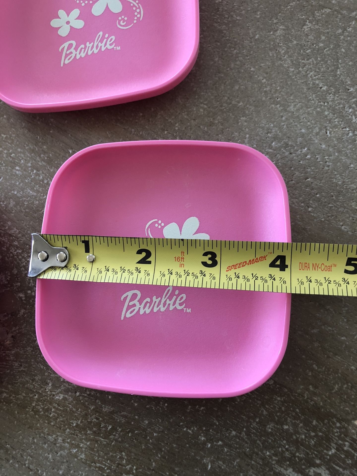 Mini Barbie Tupperware Set for Sale in Clovis, CA - OfferUp