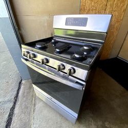 Estufa GE 5 quemadores acero inoxidable. 30”