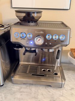Breville Barista Express Espresso Machine