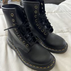 Dr.Marten Doc 14045 Women
