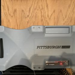 PITTSBURGH 40” CREEPER, 300 LBS CAPACITY