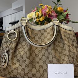 Gucci Canvas Sukey Medium Size 