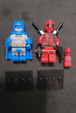 New Batman vs Deadpool mini figure set
