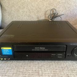 Sony SLV-688HF VCR Plus VHS Player Recorder 4-Head Hi-Fi Stereo Tested