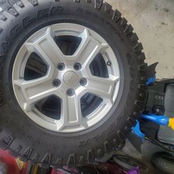 Jeep Wrangler Tires & Accessories 