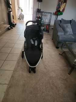 Brand NEW Babby Stroller Never Used