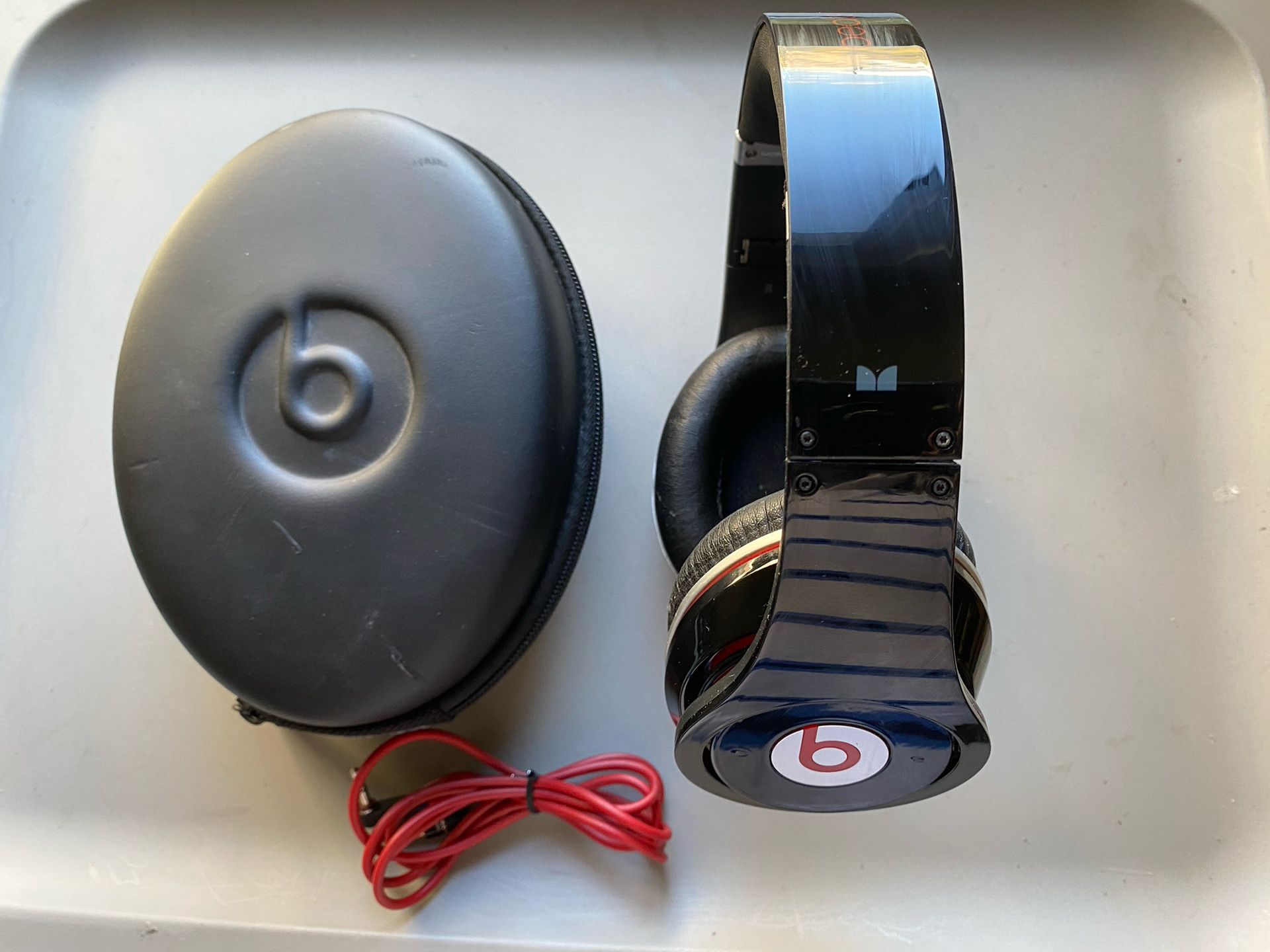 Beats Monster Wired  Headphones (Read)