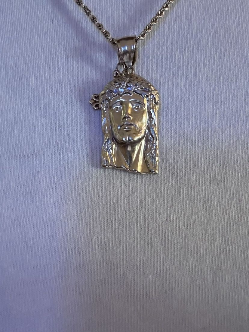 14k gold jesus pendant 2.5g 18mm