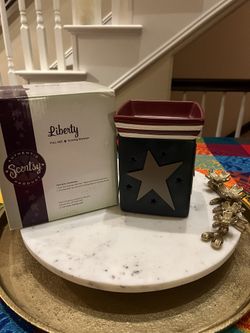 Scentsy Liberty Wax Warmer
