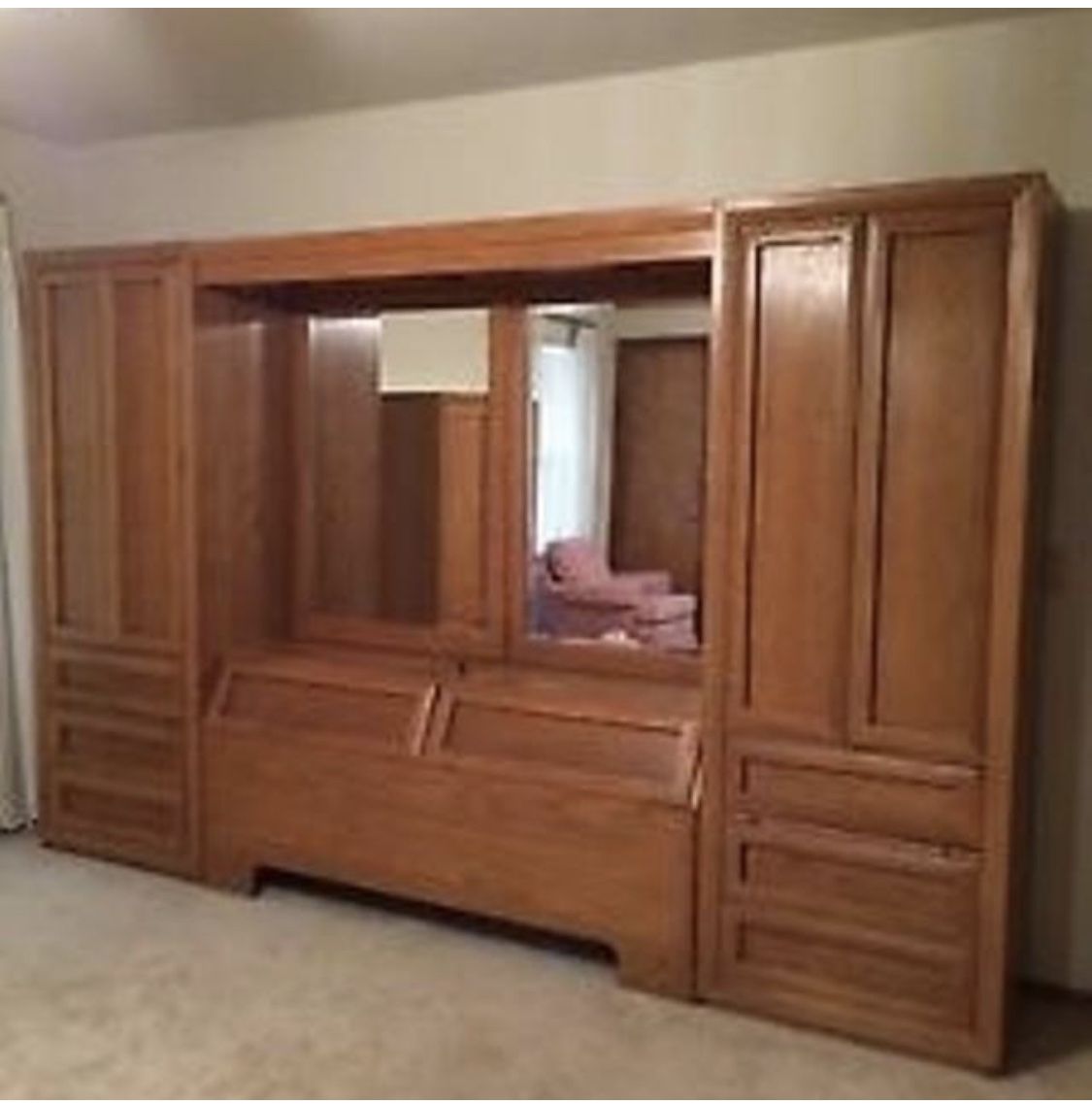 True Vintage Mid Century Thomasville King Pier Bedroom Group