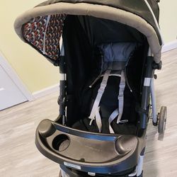 GRACO FOLD & GO HOODED STROLLER