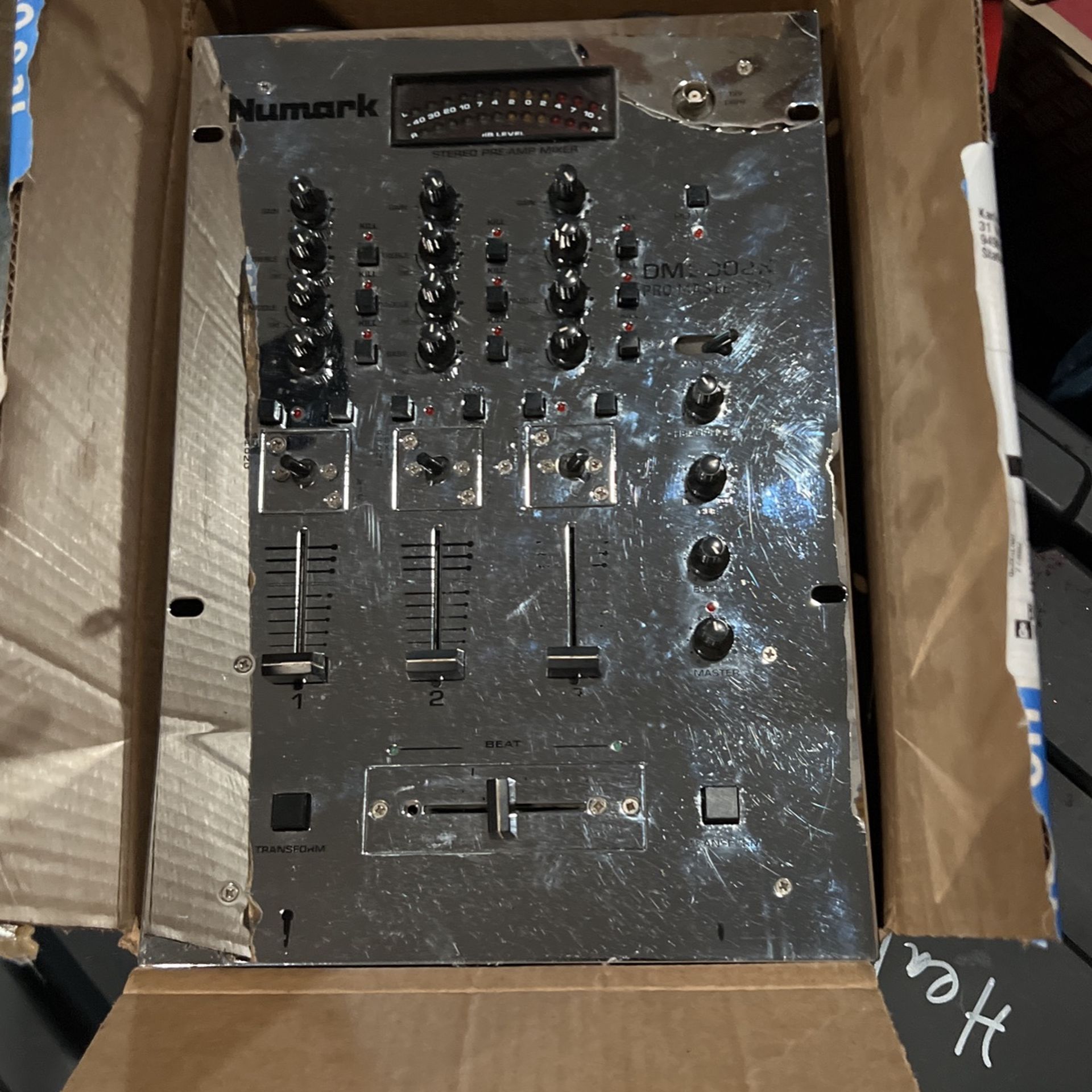 Numark DM2002X Mixer DJ Equipment