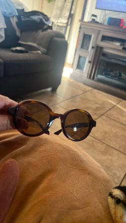 OLIVER PEOPLES