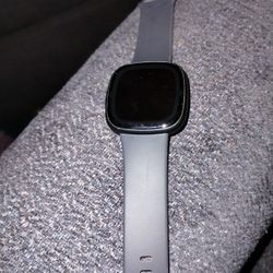 Fitbit Smartwatch sense 2 Brand Spanking New