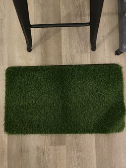 faux grass welcome mat
