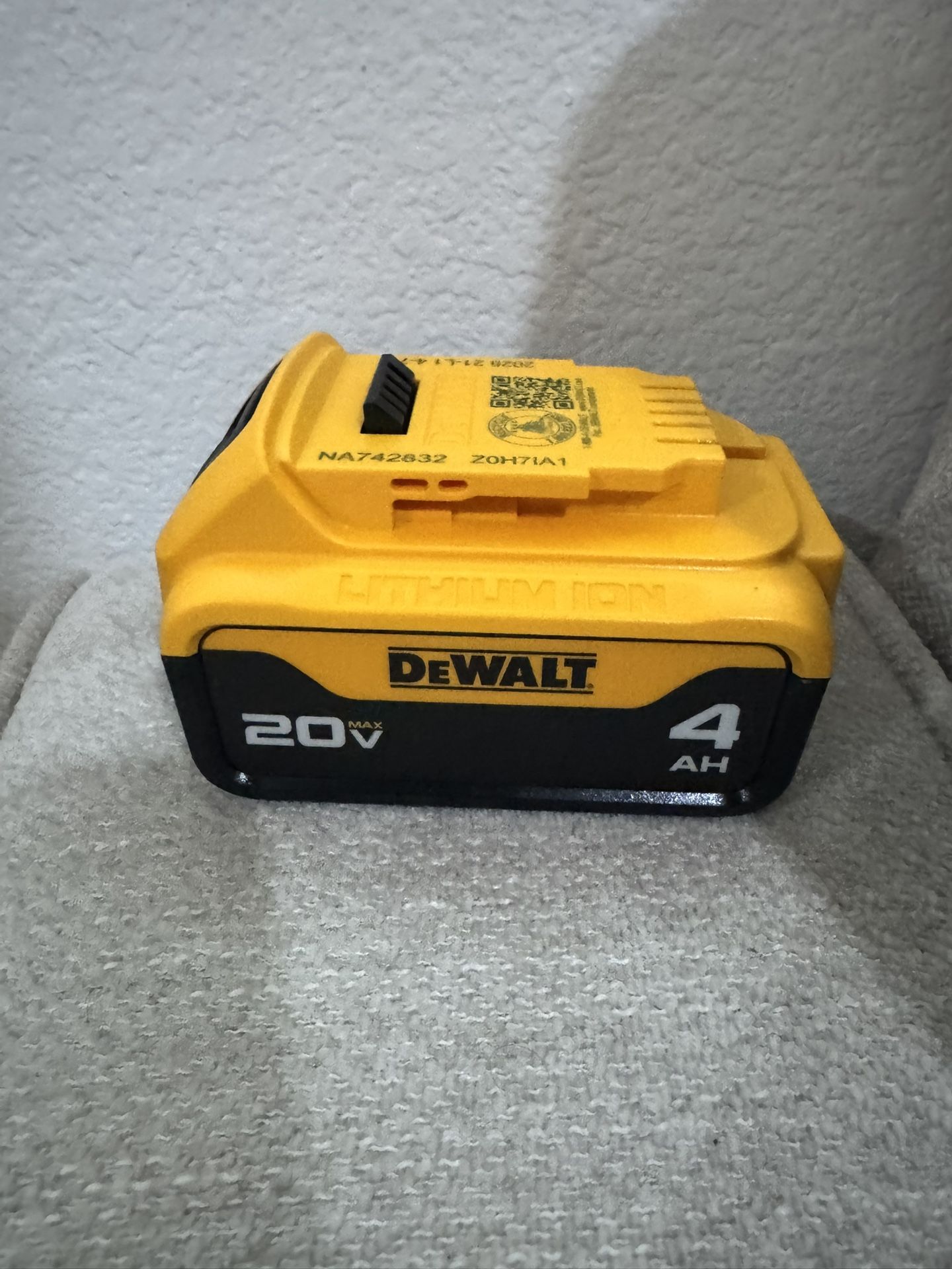 Dewalt Battery 4 AH