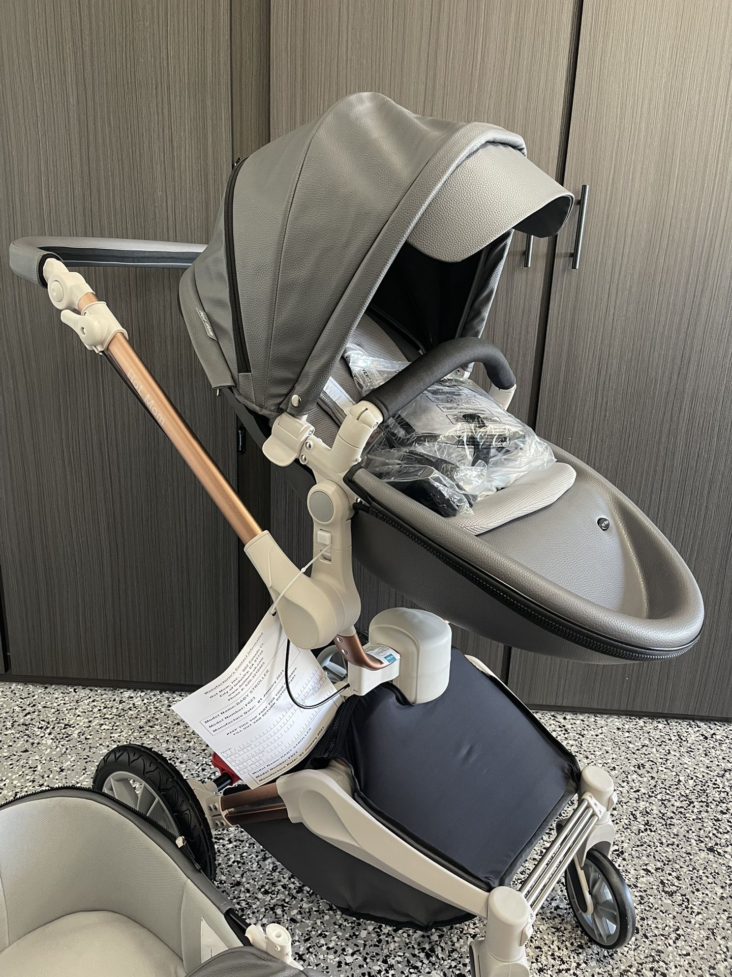 Hot Mom baby Stroller And Bassinet 360 Rotation NEW