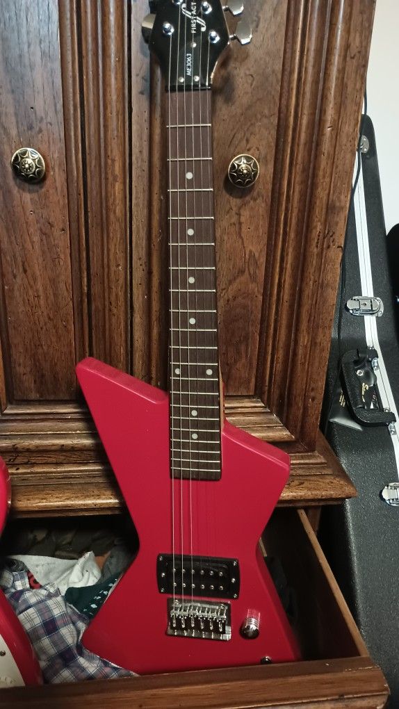 Guitar First Act Destroyer Mini