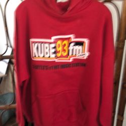Vintage Red Sweatshirt- Kube 93 fm
