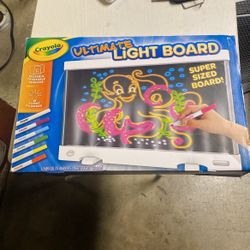 Crayola Ultimate Light Board 