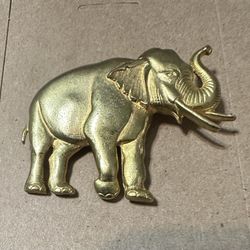Elephant - Brooch - Pin - Pendant