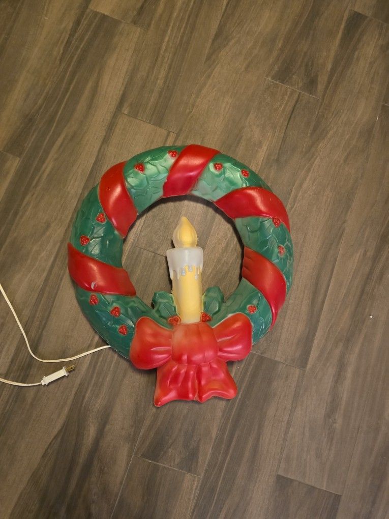 Vintage Wreath Empire Blow Mold