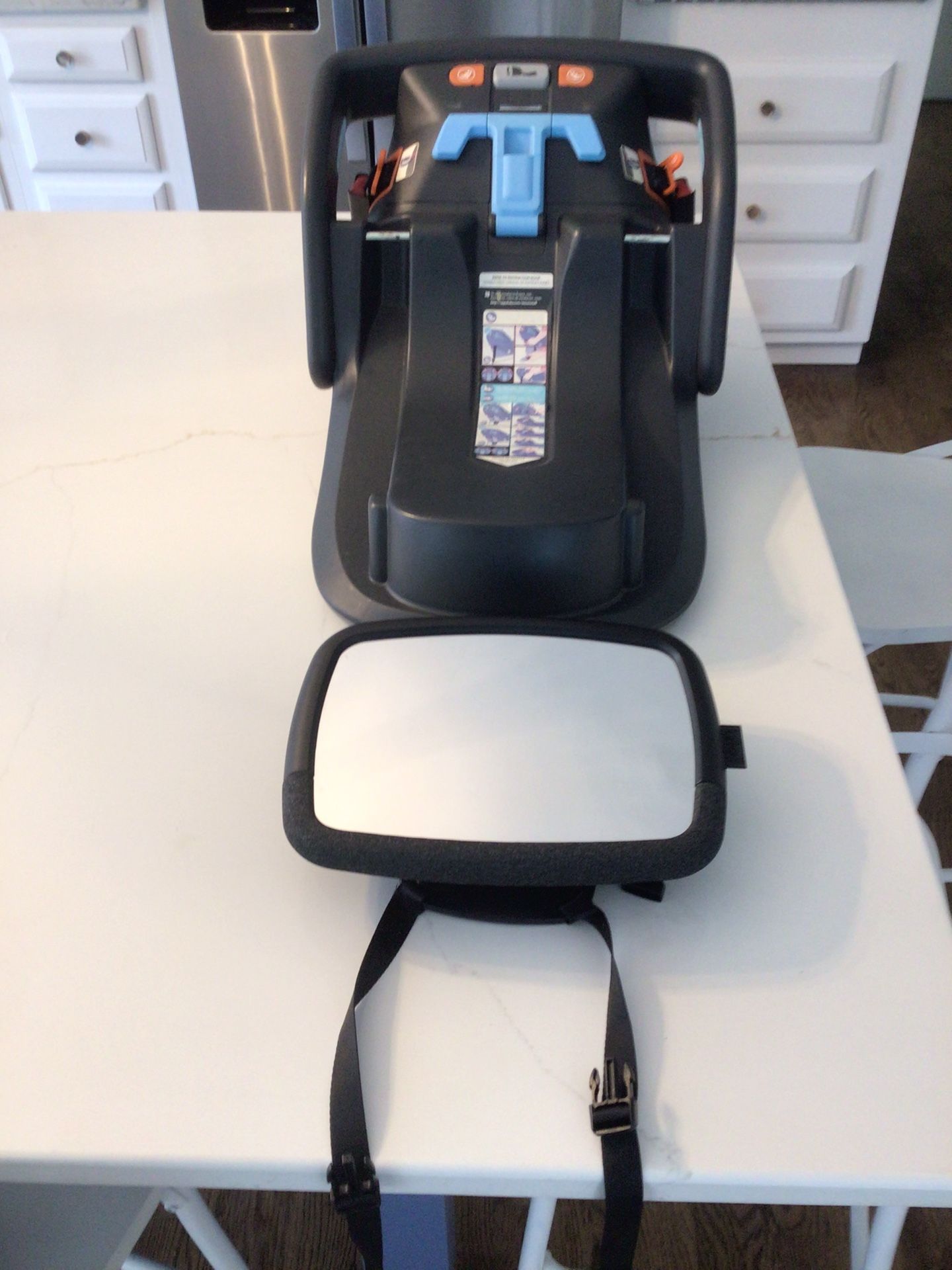 Uppababy Car Seat Base And Mirror 