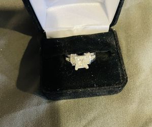 2.0 Diamond Engagement Ring In platinum setting