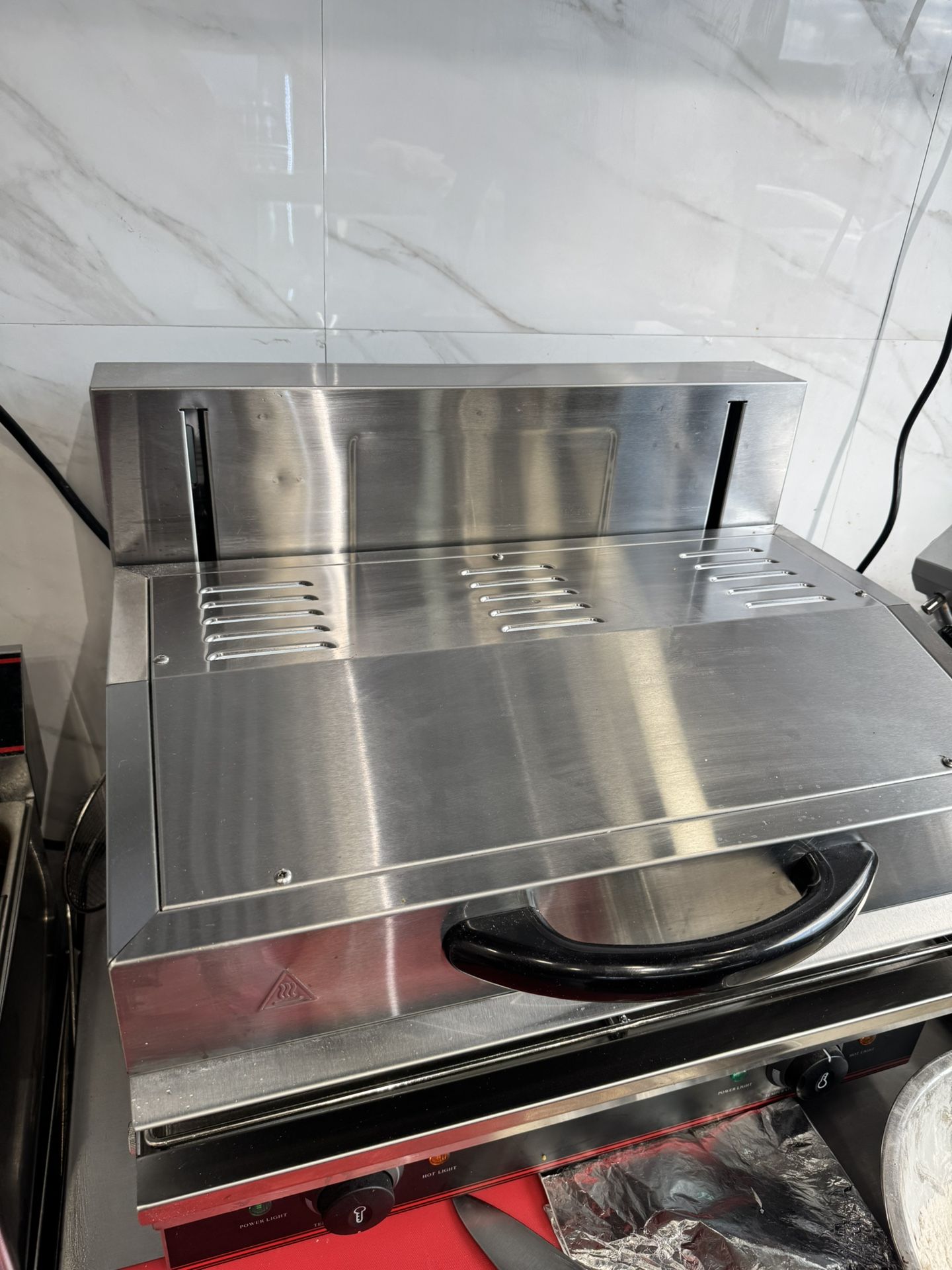 Electric Counter Top Salamander 