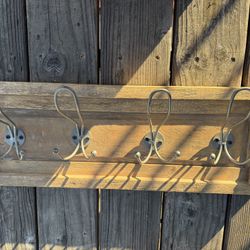 Rustic, thick and heavy (L:24xW:2xH:8)